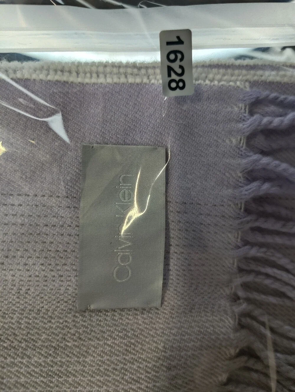 Calvin Klein NWT Soft Scarf Ombre Gray Lavender Ivory Striped Fringe 11 x 40